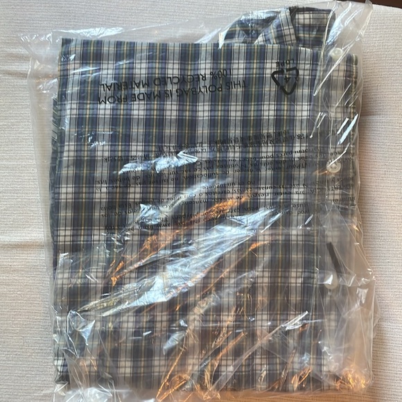 J. Crew Relaxed short-sleeve Secret Wash cotton poplin shirt Arthur Plaid Navy L - Picture 5 of 5